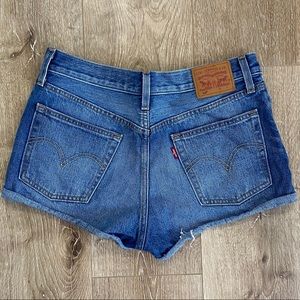 Levi’s 501 high rise denim shorts size 28